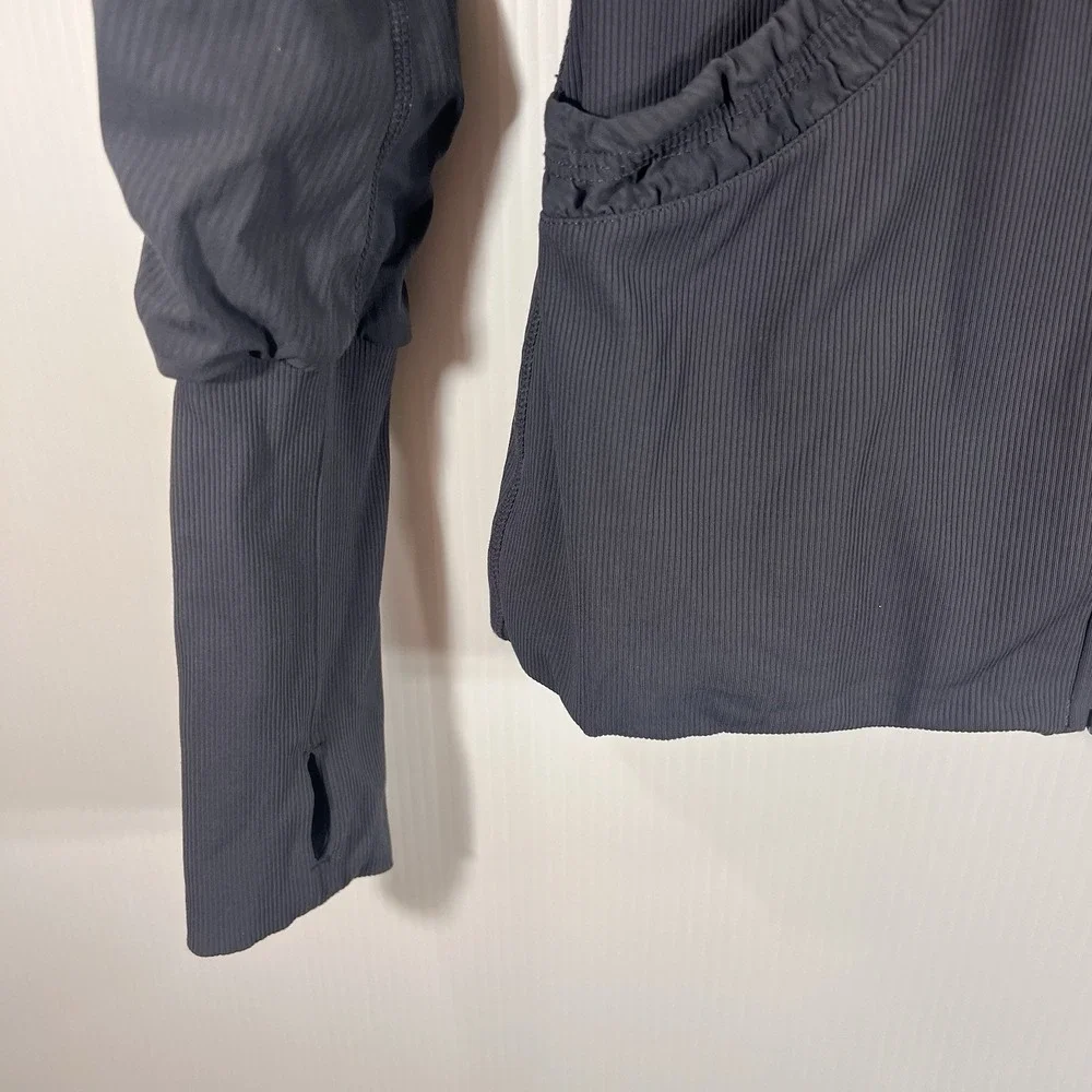 Lululemon Dance Studio Jacket Size 8 Gray Reversable Hoodie Full Zip *READ* - Picture 5 of 13